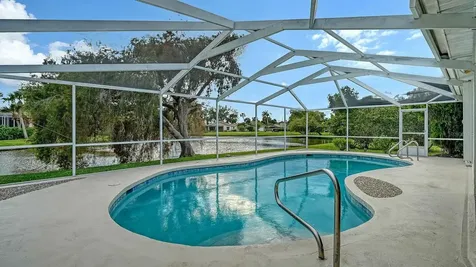 4368 Kingston Loop Sarasota FL 34238