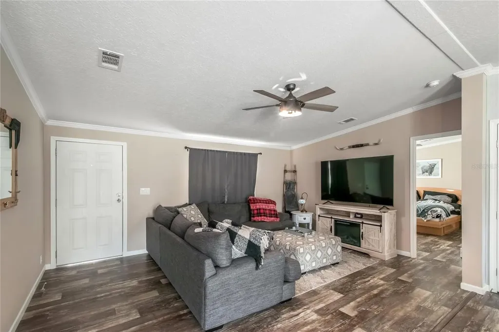 12655 NE 215th Street Fort Mc Coy FL 32134