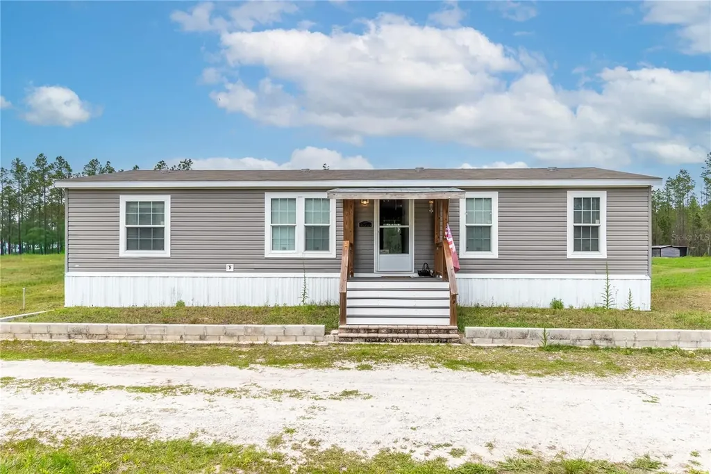 12655 NE 215th Street Fort Mc Coy FL 32134