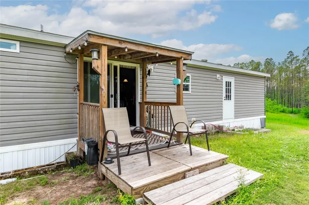 12655 NE 215th Street Fort Mc Coy FL 32134