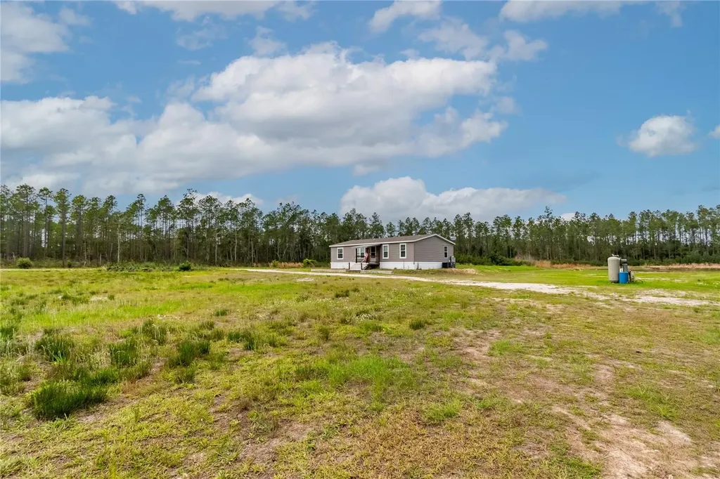 12655 NE 215th Street Fort Mc Coy FL 32134