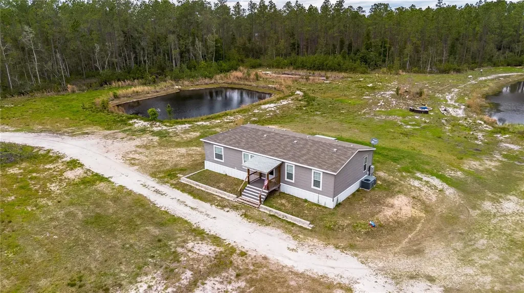 12655 NE 215th Street Fort Mc Coy FL 32134