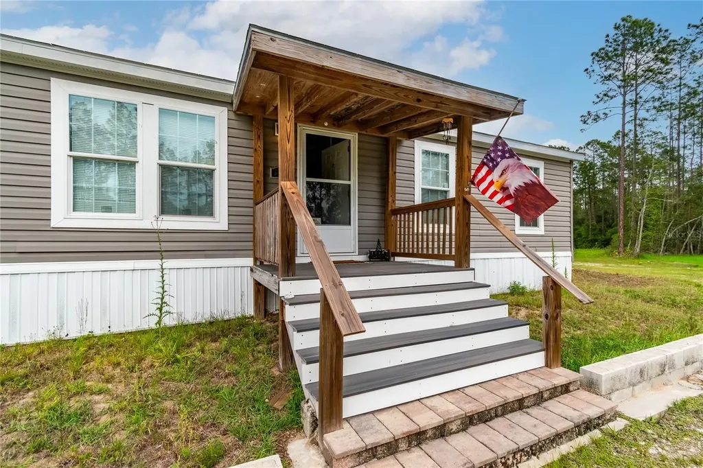 12655 NE 215th Street Fort Mc Coy FL 32134