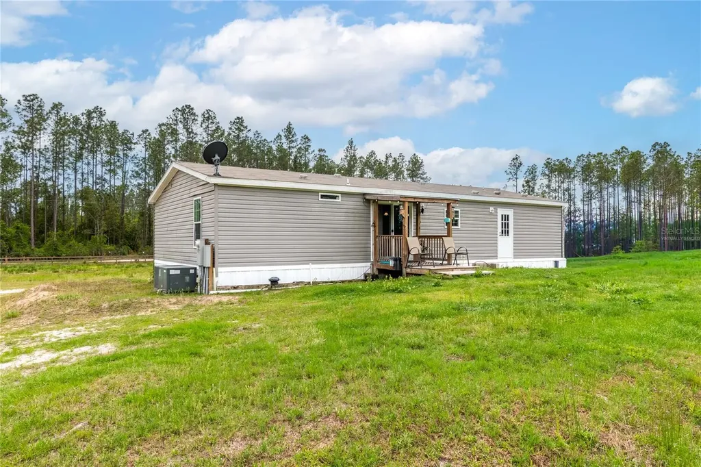 12655 NE 215th Street Fort Mc Coy FL 32134