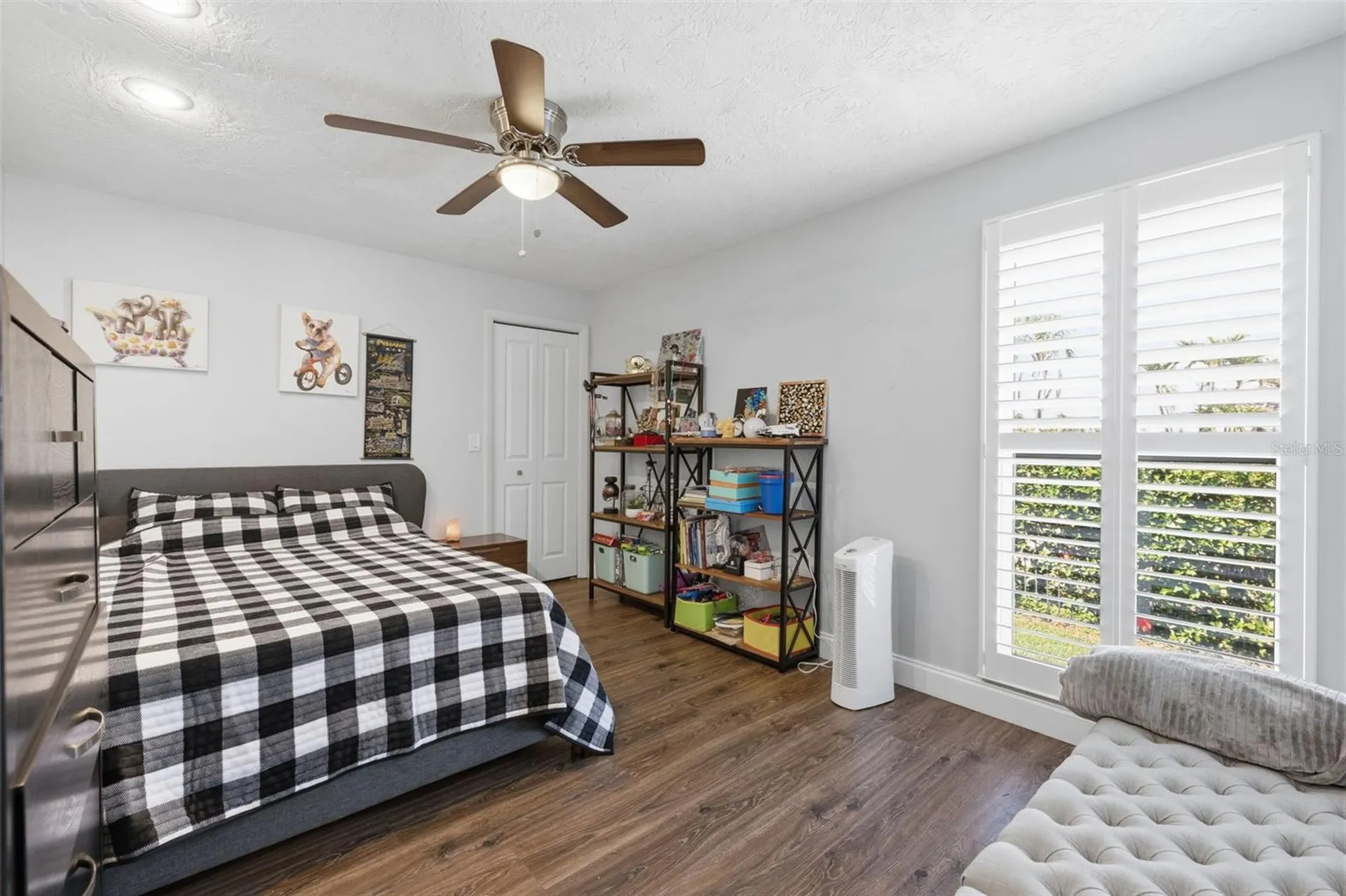 1997 Hawaii Avenue NE St Petersburg FL 33703