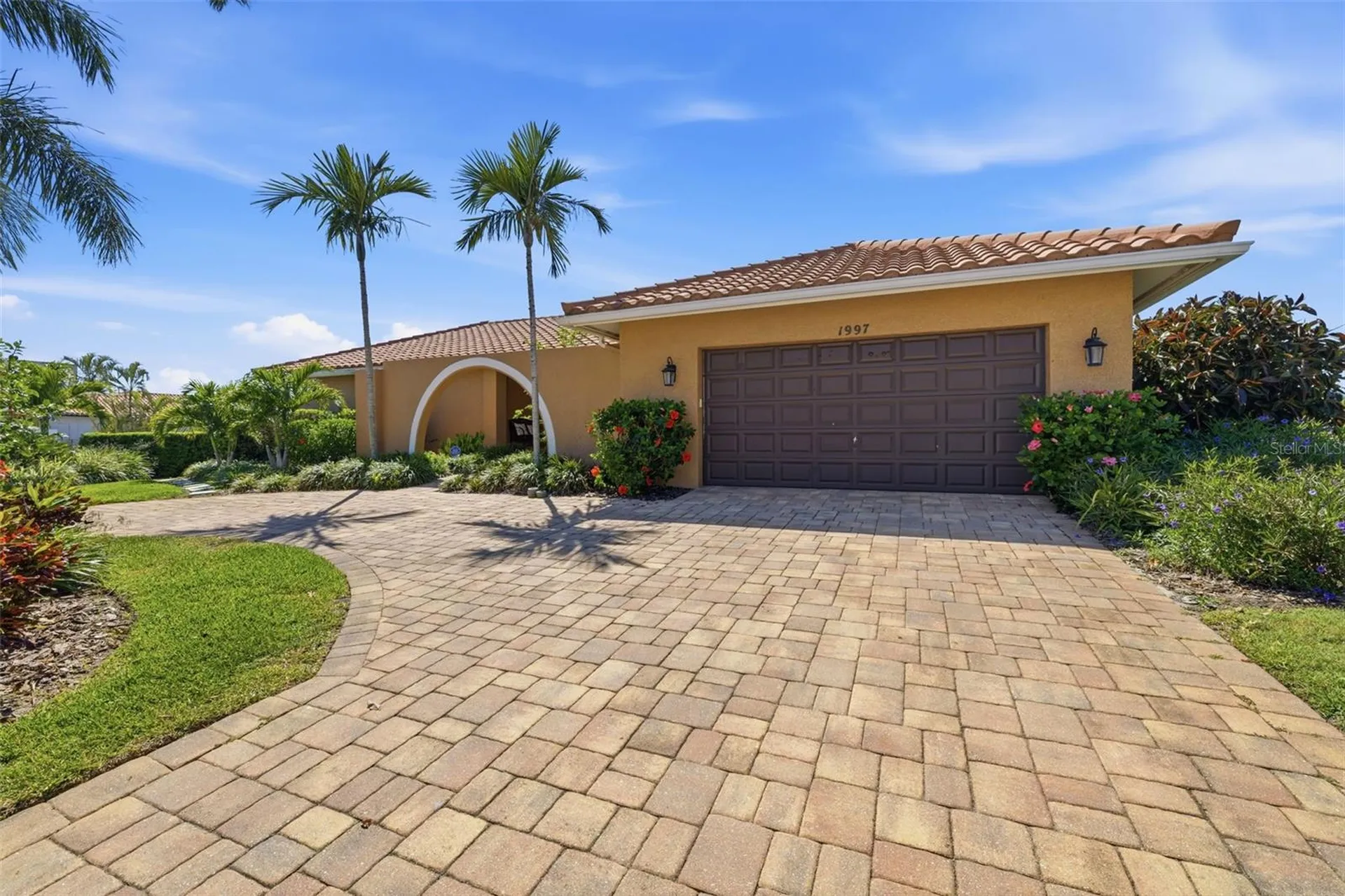 1997 Hawaii Avenue NE St Petersburg FL 33703