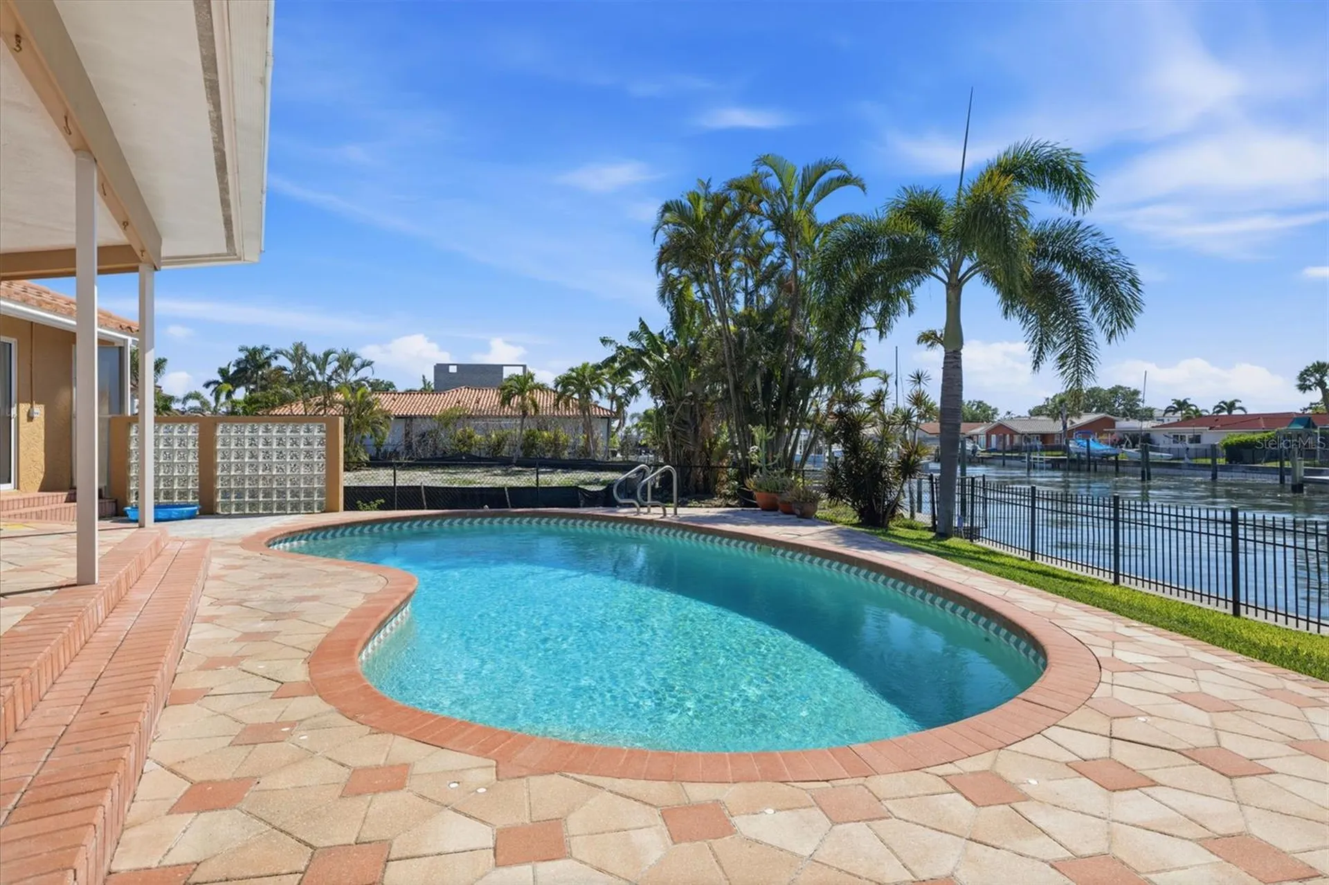 1997 Hawaii Avenue NE St Petersburg FL 33703