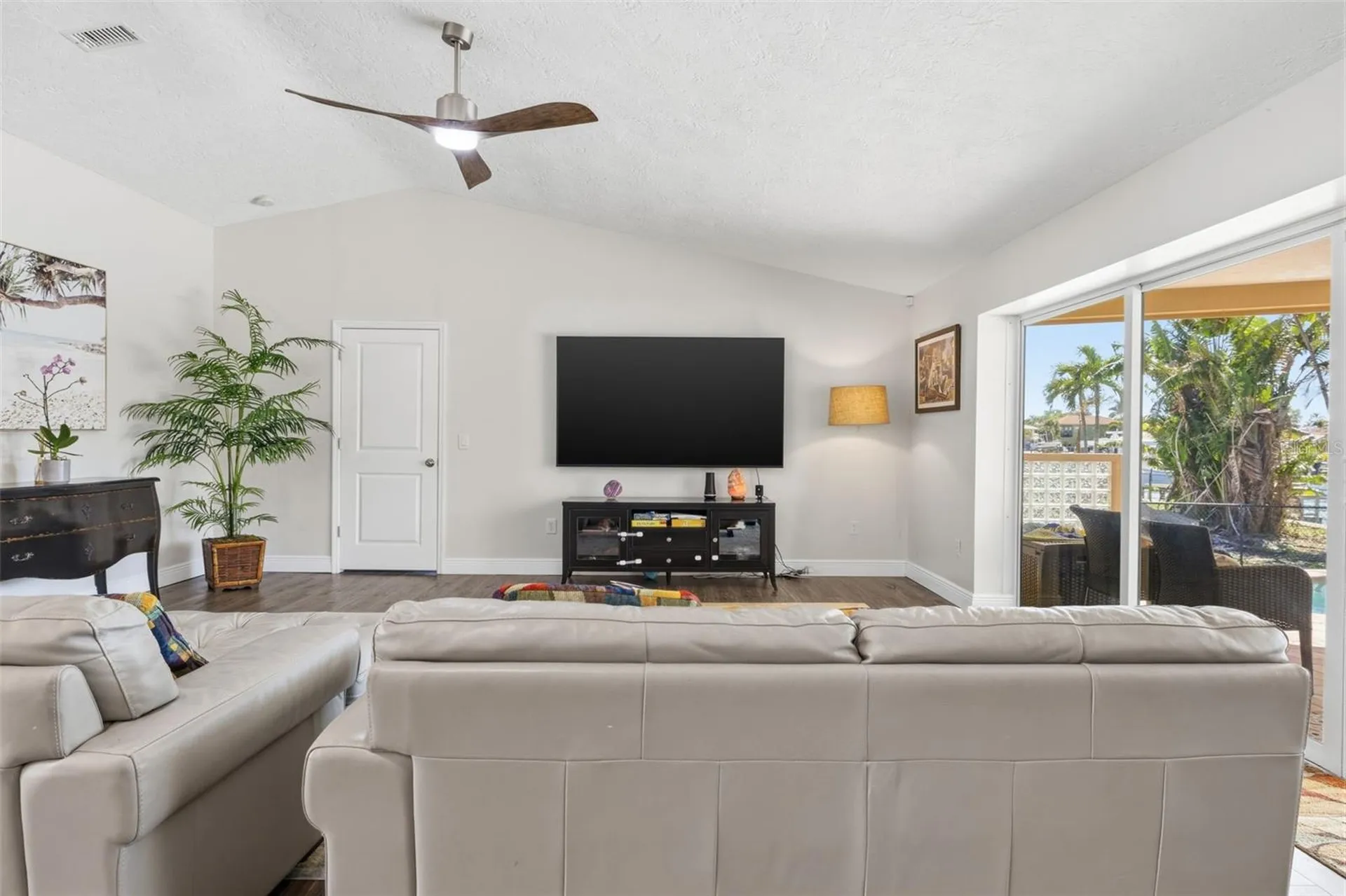 1997 Hawaii Avenue NE St Petersburg FL 33703