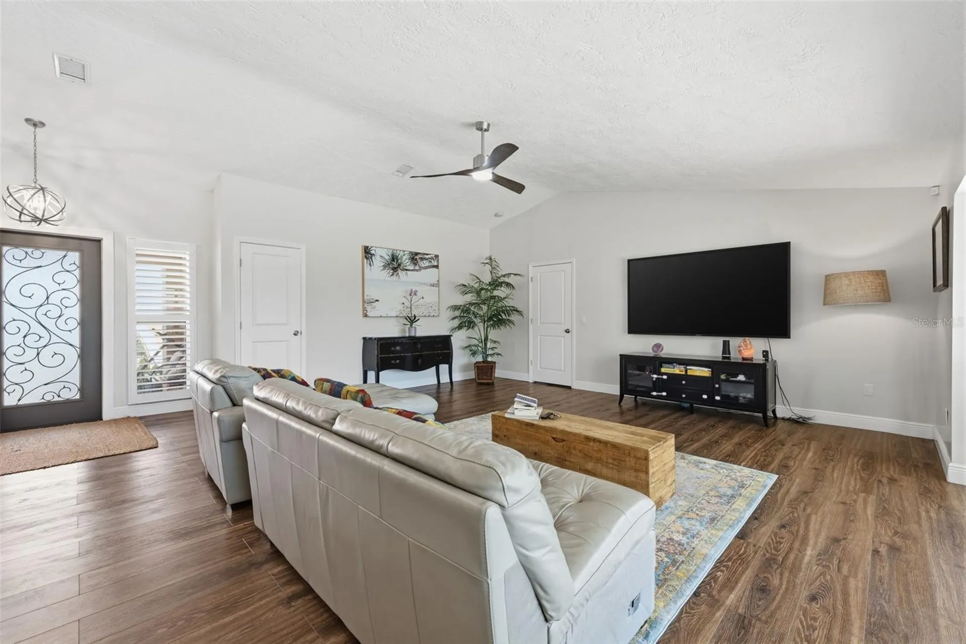 1997 Hawaii Avenue NE St Petersburg FL 33703
