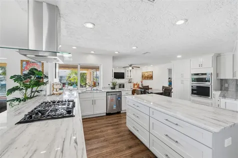 1997 Hawaii Avenue NE St Petersburg FL 33703