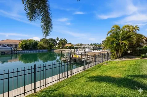 1997 Hawaii Avenue NE St Petersburg FL 33703