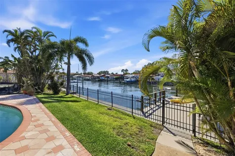 1997 Hawaii Avenue NE St Petersburg FL 33703