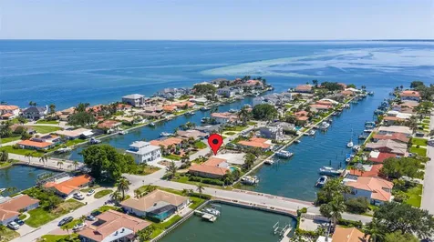1997 Hawaii Avenue NE St Petersburg FL 33703