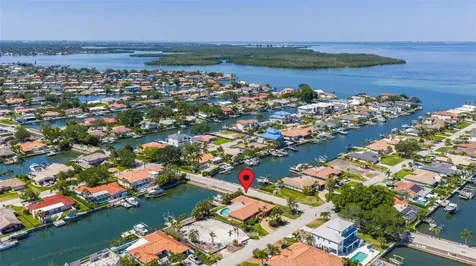 1997 Hawaii Avenue NE St Petersburg FL 33703