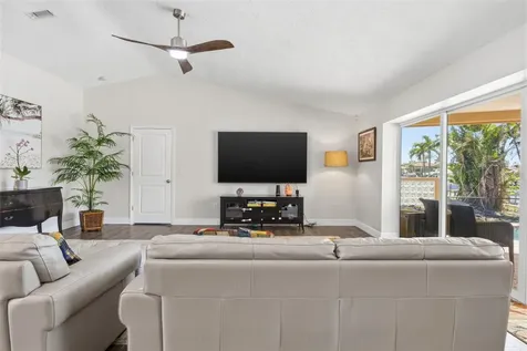 1997 Hawaii Avenue NE St Petersburg FL 33703