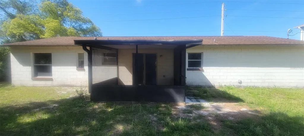 495 Fort Smith Boulevard Deltona FL 32738