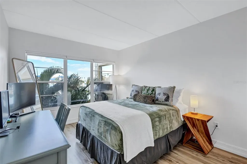 3806 Gulf Of Mexico Drive Longboat Key FL 34228