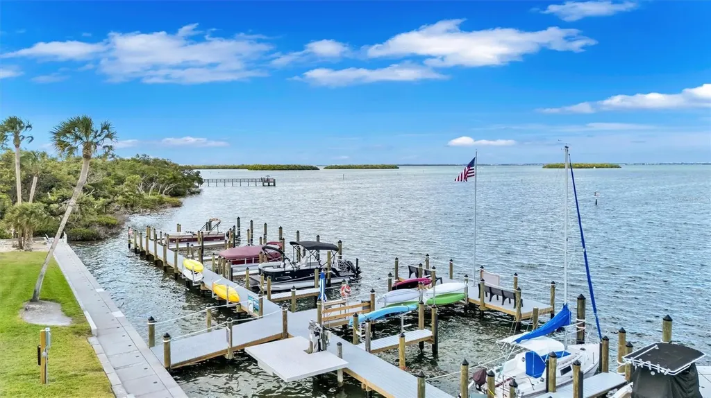 3806 Gulf Of Mexico Drive Longboat Key FL 34228