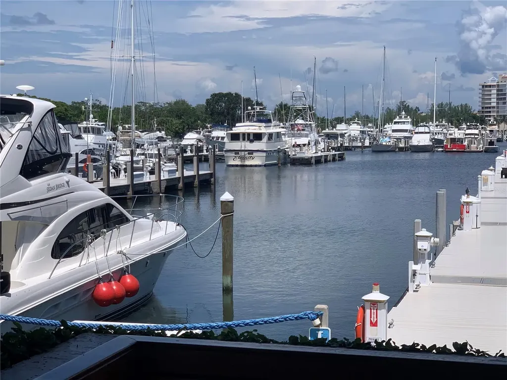3806 Gulf Of Mexico Drive Longboat Key FL 34228