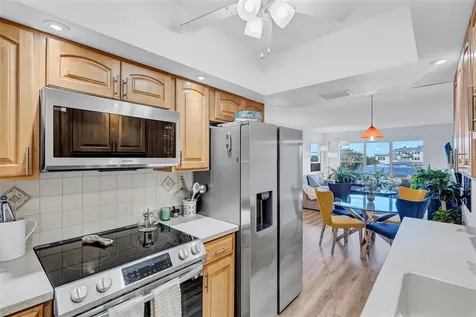 3806 Gulf Of Mexico Drive Longboat Key FL 34228