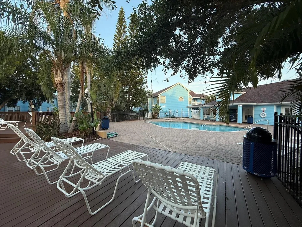 2745 N Poinciana Boulevard Kissimmee FL 34746