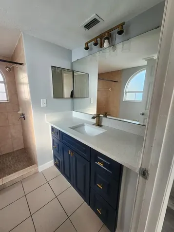 2745 N Poinciana Boulevard Kissimmee FL 34746