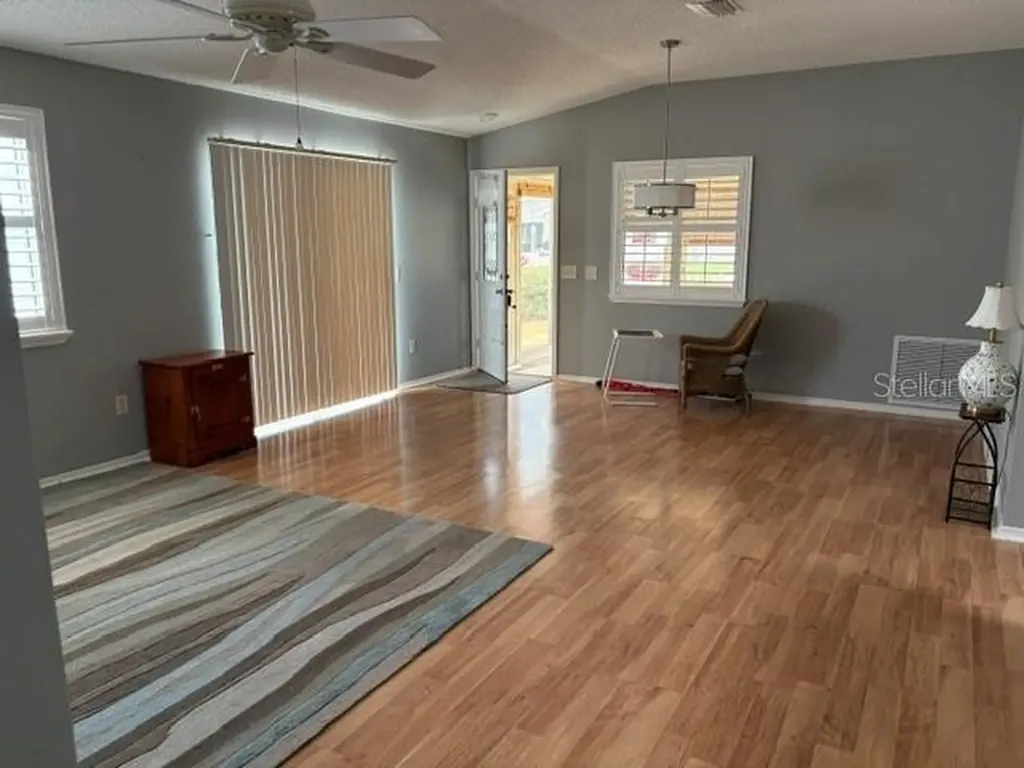 1639 S Allendale Place The Villages FL 32162