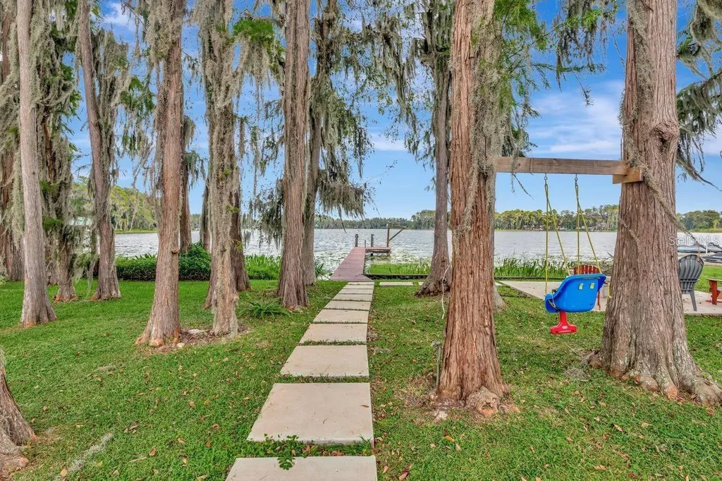 19207 Crooked Lane Lutz FL 33548