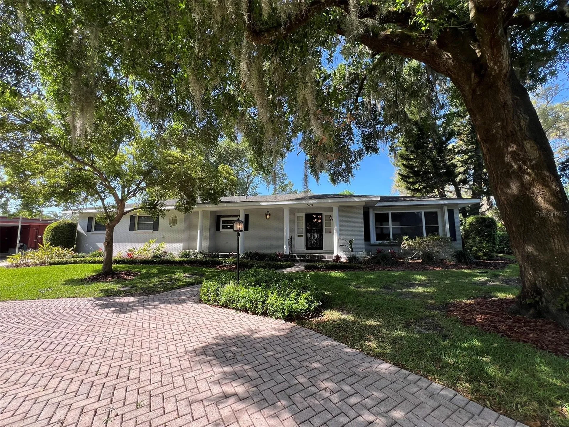 520 S Riverhills Drive Temple Terrace FL 33617