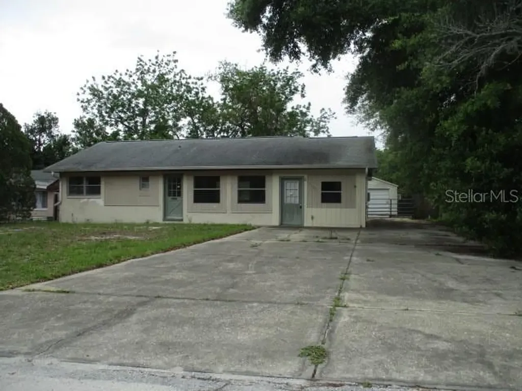 1335 Elray Boulevard Mount Dora FL 32757