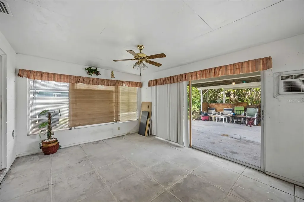 309 Base Avenue E Venice FL 34285
