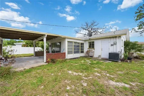 309 Base Avenue E Venice FL 34285