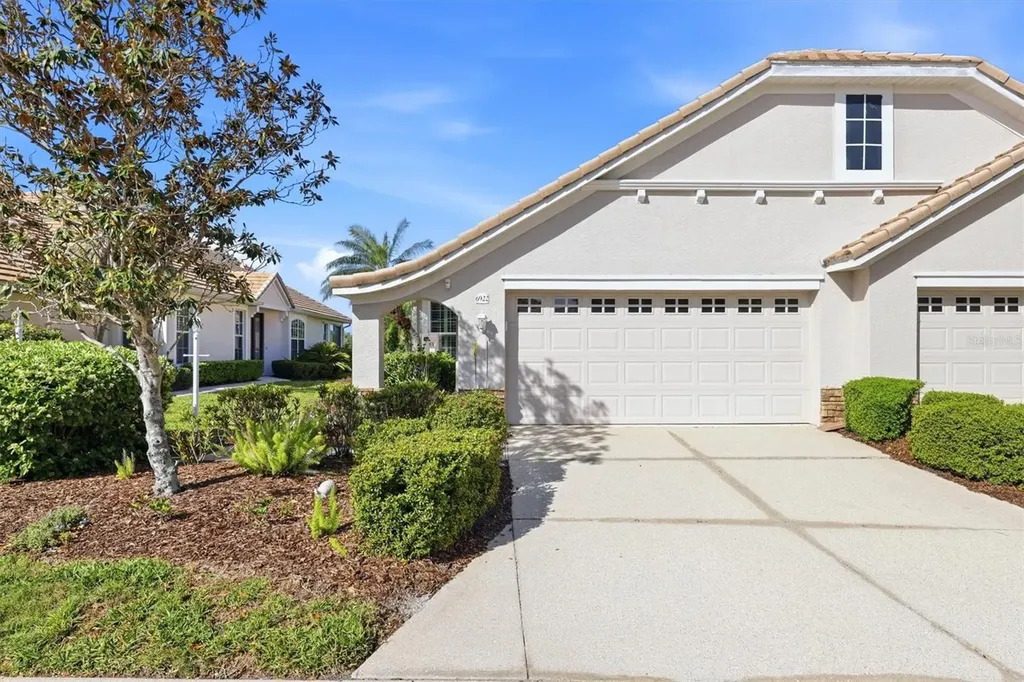 6922 Woodmore Terrace Lakewood Ranch FL 34202