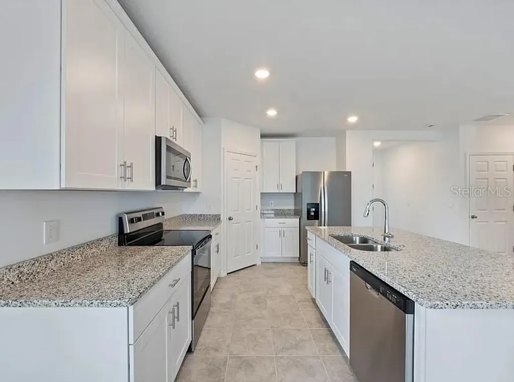2606 Irish Elk Avenue Davenport FL 33837