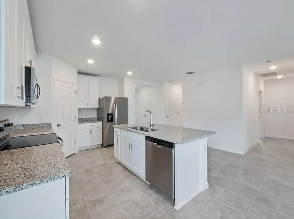 2606 Irish Elk Avenue Davenport FL 33837