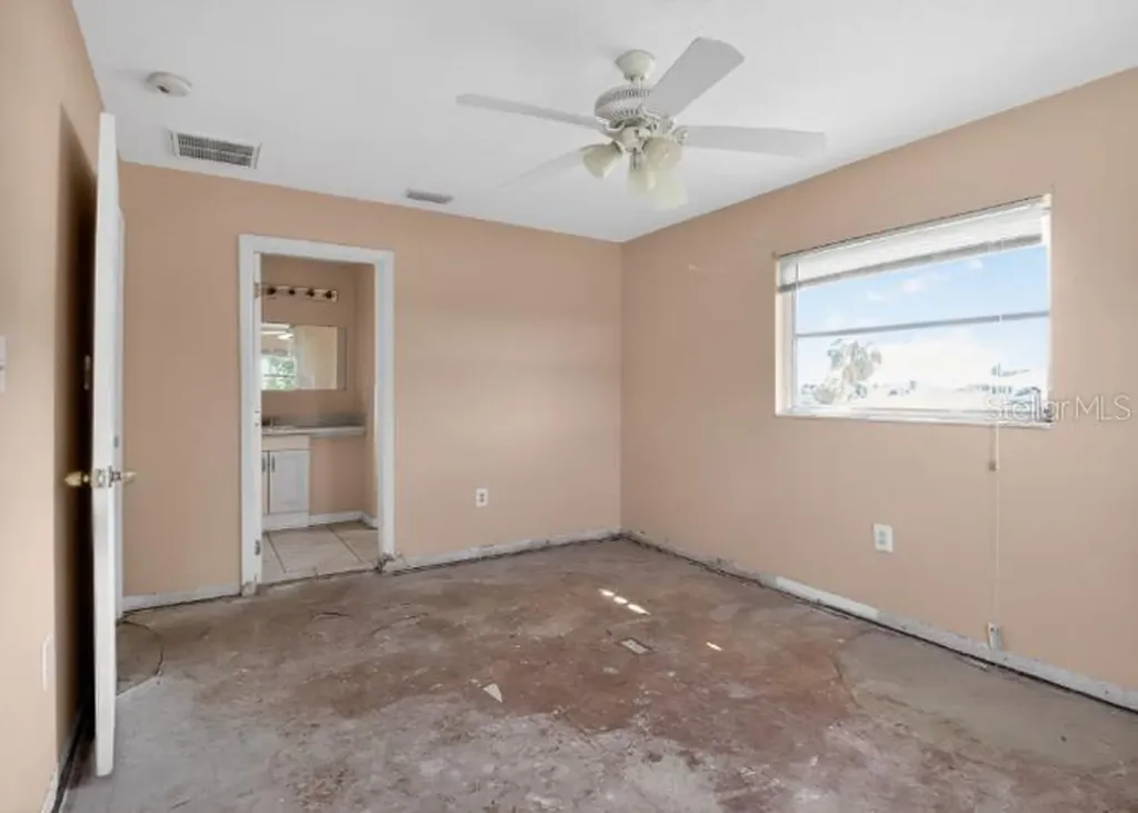 462 Ridgewood Street NW Port Charlotte FL 33952
