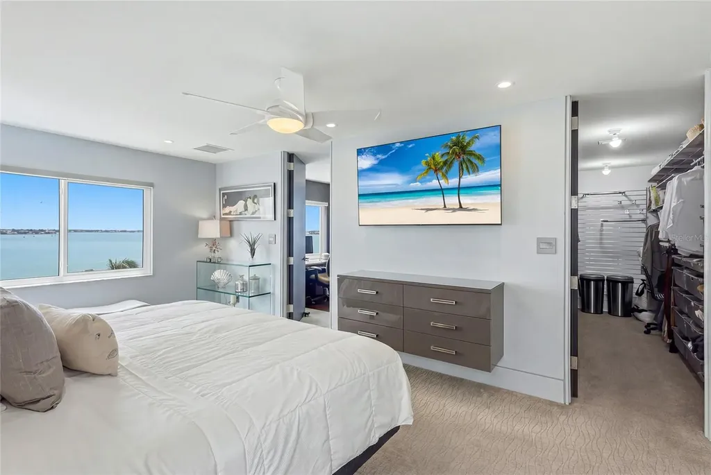 350 Golden Gate Point Sarasota FL 34236