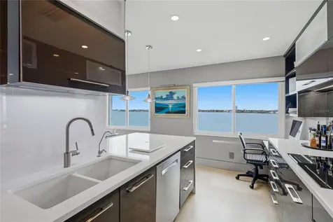 350 Golden Gate Point Sarasota FL 34236