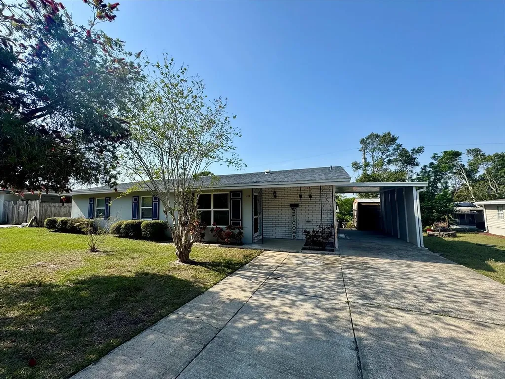 1074 Gerona Avenue Deltona FL 32725