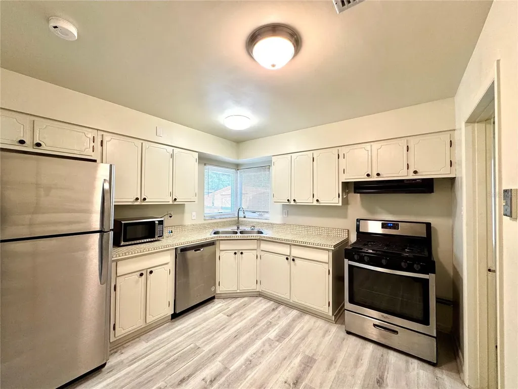 1074 Gerona Avenue Deltona FL 32725