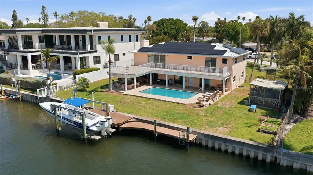 3876 Shore Acres Boulevard NE St Petersburg FL 33703