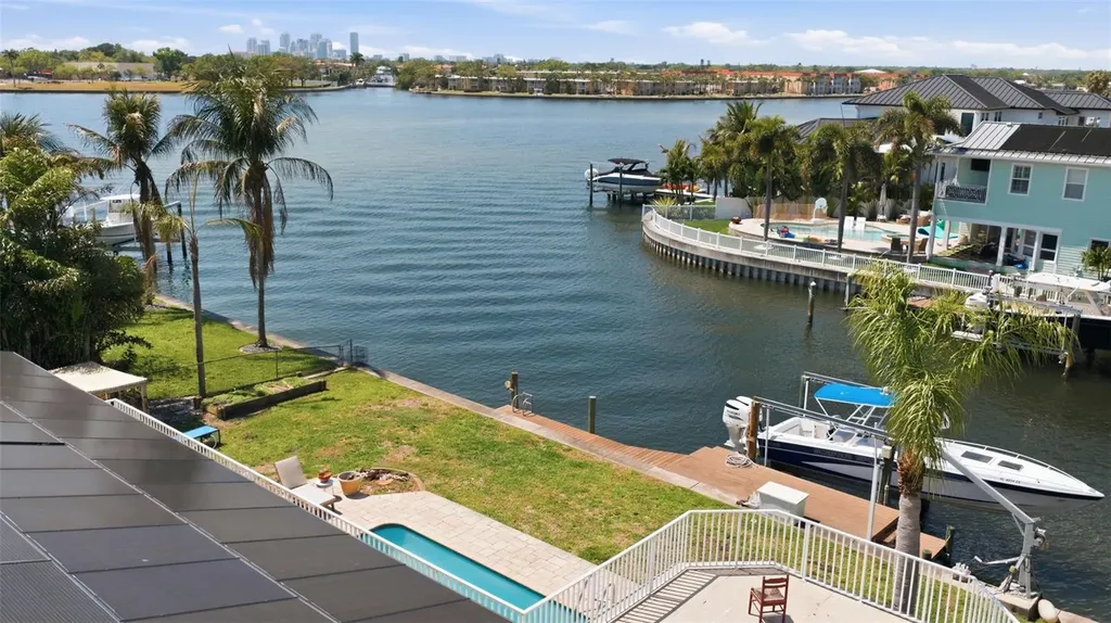3876 Shore Acres Boulevard NE St Petersburg FL 33703