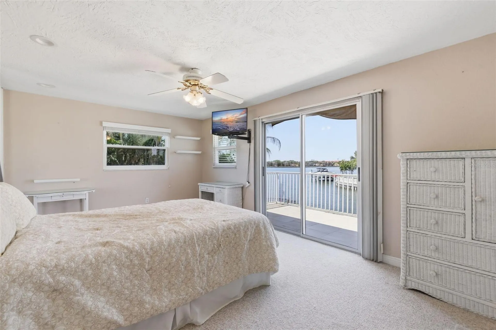 3876 Shore Acres Boulevard NE St Petersburg FL 33703