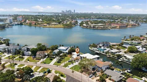 3876 Shore Acres Boulevard NE St Petersburg FL 33703