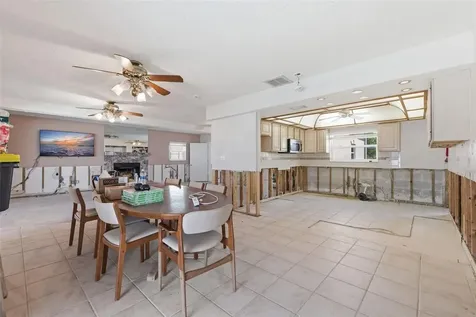 3876 Shore Acres Boulevard NE St Petersburg FL 33703