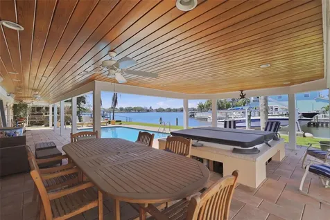 3876 Shore Acres Boulevard NE St Petersburg FL 33703