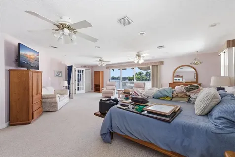 3876 Shore Acres Boulevard NE St Petersburg FL 33703
