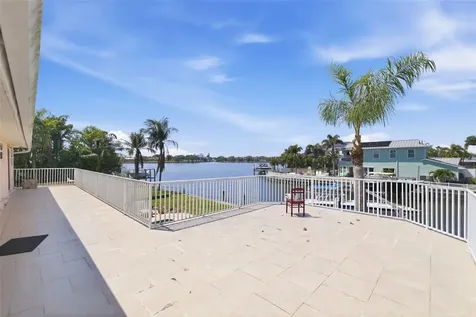 3876 Shore Acres Boulevard NE St Petersburg FL 33703