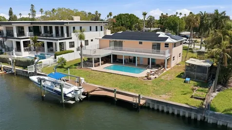 3876 Shore Acres Boulevard NE St Petersburg FL 33703