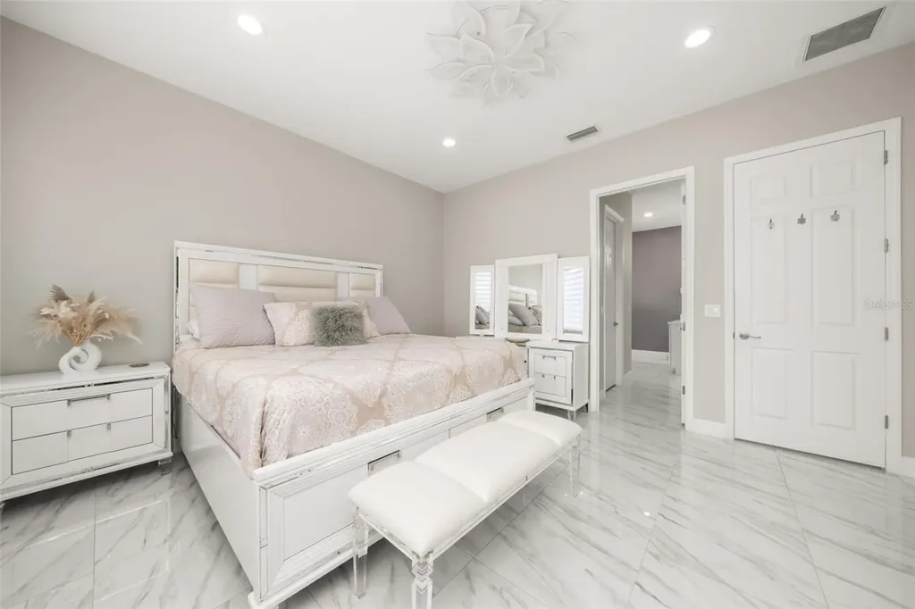 2009 Flower Terrace Sebring FL 33875